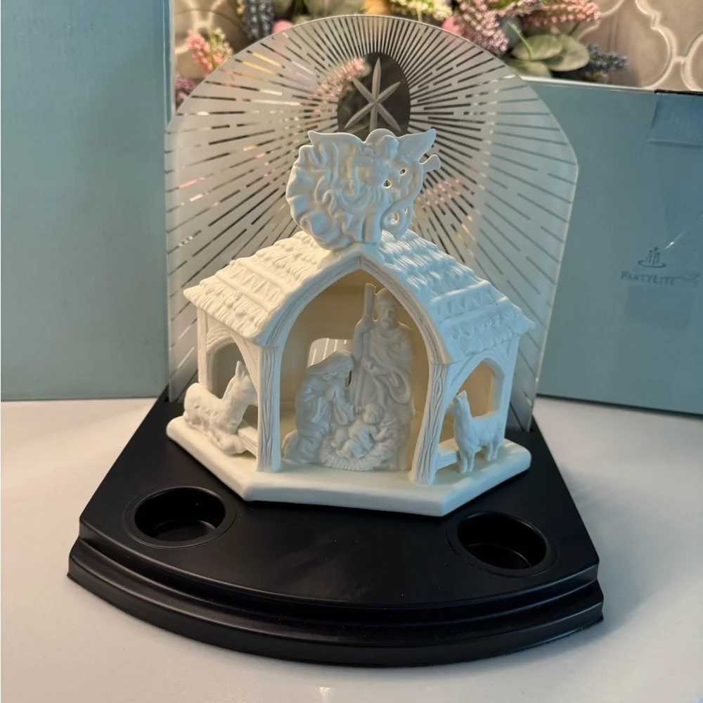Partylite White Nativity & Creche